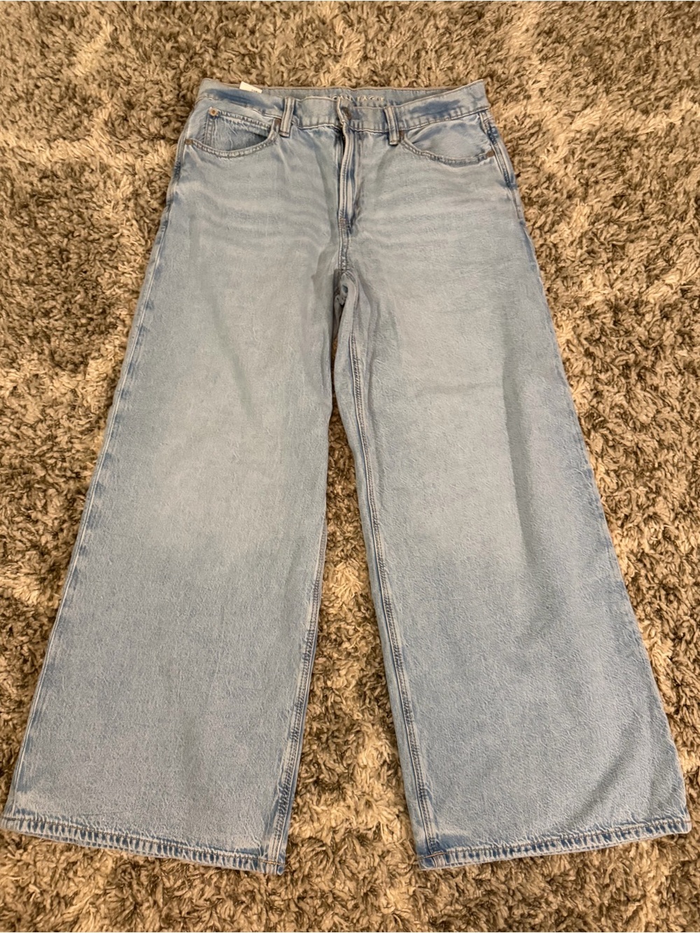 Light Wash Wide-Leg Jeans